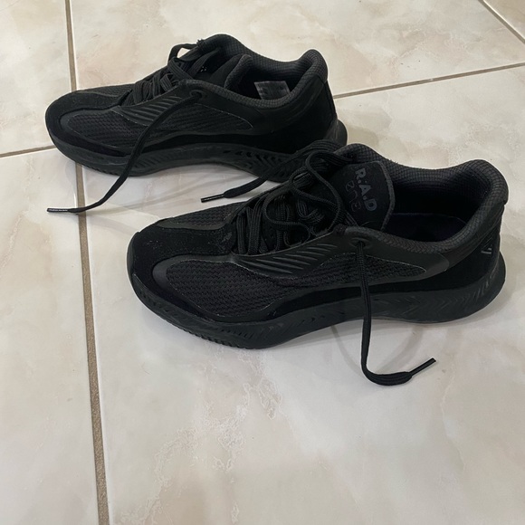 R. A. D. One, women’s black shoe. Size 8. Usable for lifting, walking, running. - Picture 2 of 5